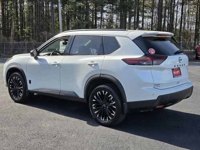 New 2026 Everest White Pearl TriCoat Nissan Dark Armor™ image 3