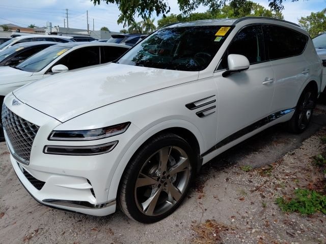 Used 2024 White Genesis 2.5T image 1