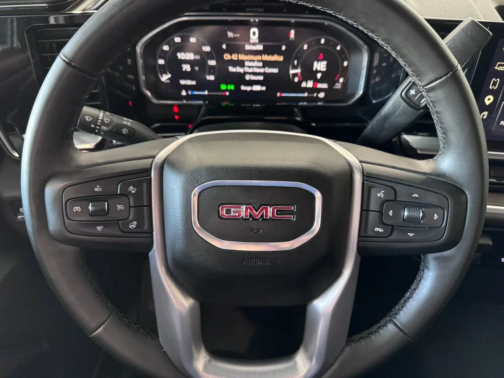 2026 GMC Sierra 1500 SLT - Photo 15