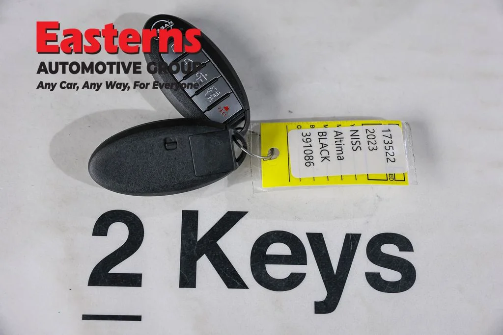 Used 2023 Black Nissan 2.5 SV image 25