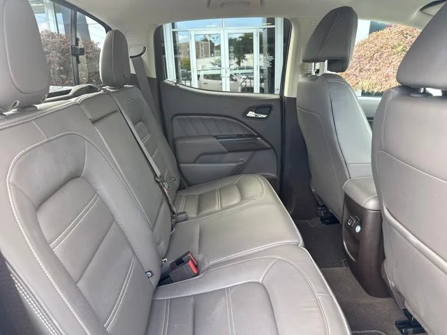 Used 2021 White GMC Denali image 27