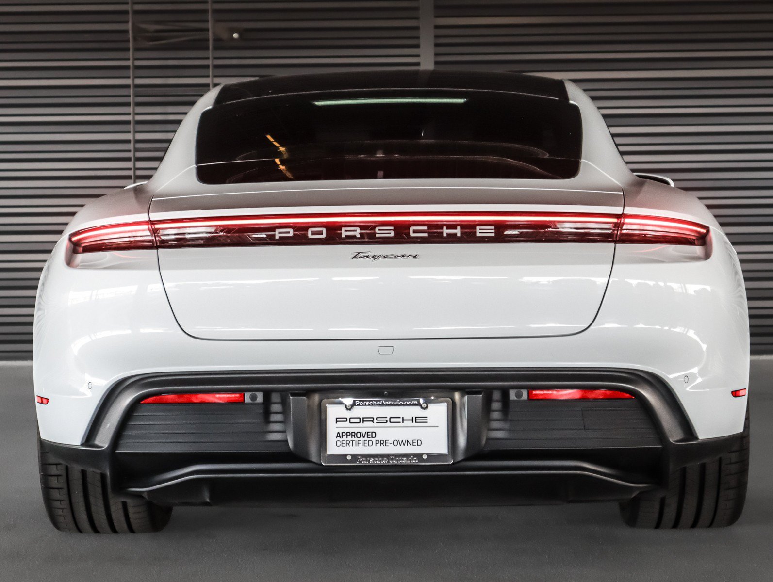 Certified Used 2023 Carrara White Metallic Porsche  image 9