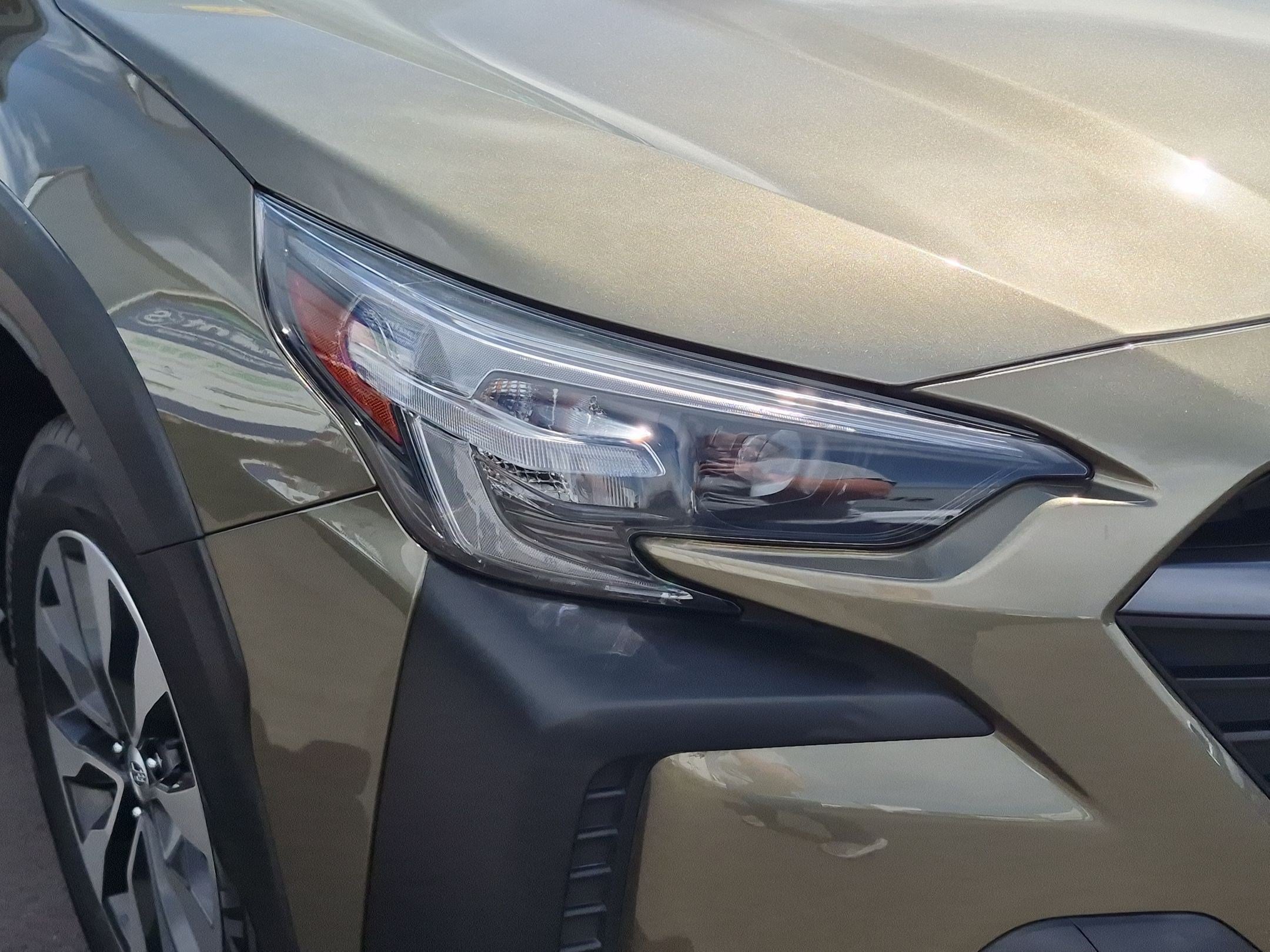Used 2024 Autumn Green Metallic Subaru Limited image 11