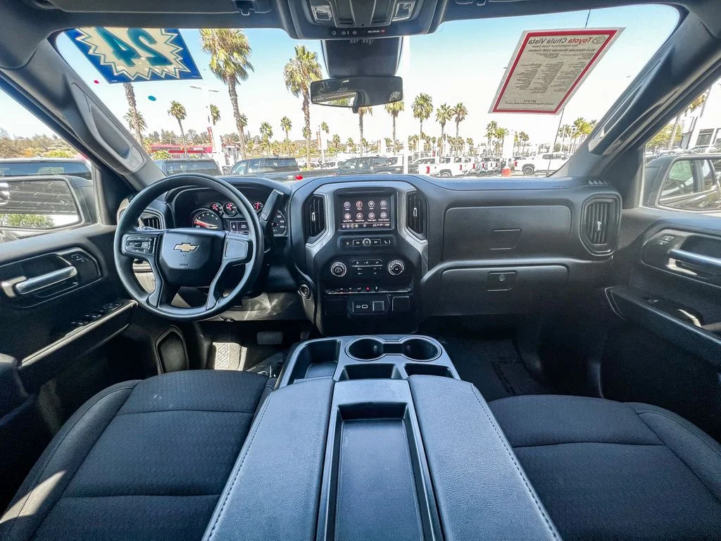 Used 2024 Black Chevrolet Custom image 11