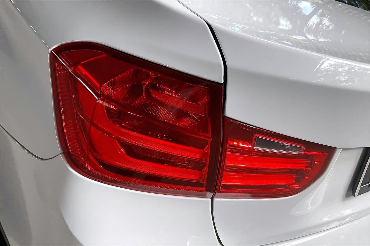 Used 2013 Alpine White BMW 328i image 27