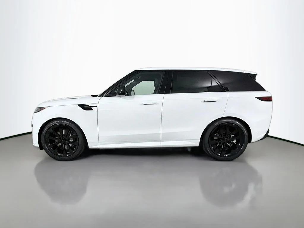 New 2026 Fuji White Land Rover Dynamic SE image 8