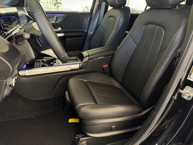 Certified Used 2025 Black Mercedes-Benz GLB 250 image 12