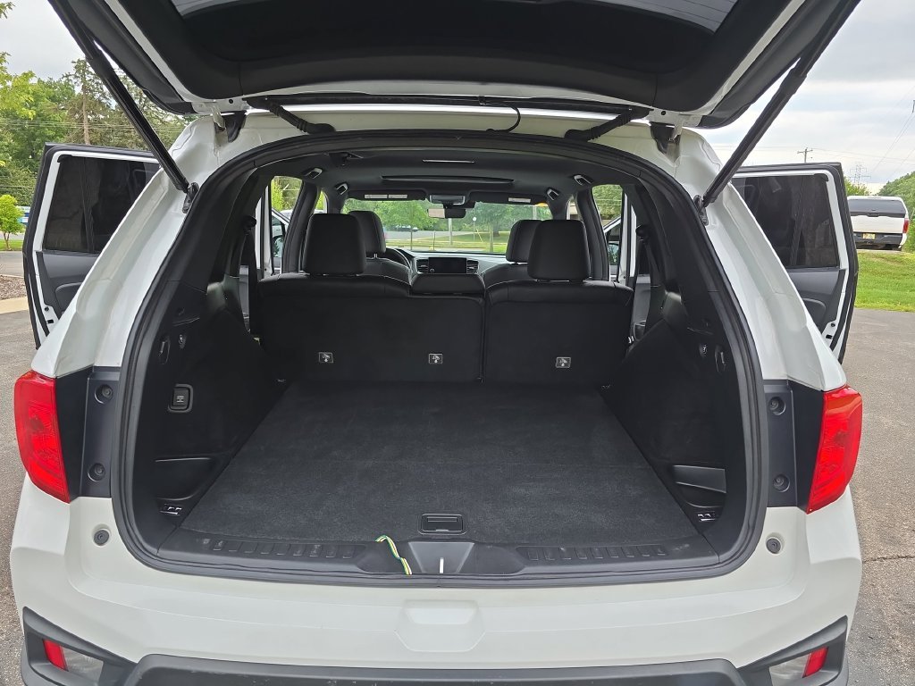 Used 2022 Beige Honda EX-L image 13