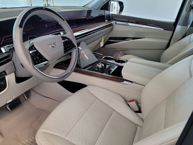 2026 Cadillac Escalade Platinum Sport - Photo 10