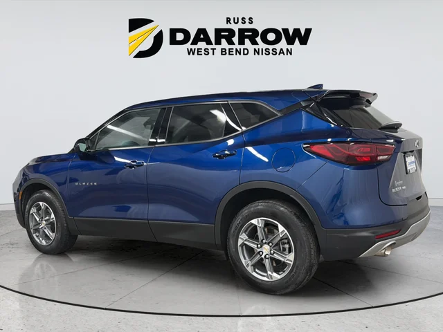 Used 2023 Blue Chevrolet LT image 3