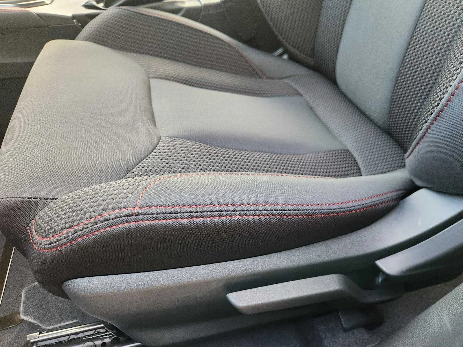 New 2026 MAGNETITE GRAY METALLIC Subaru Premium image 19
