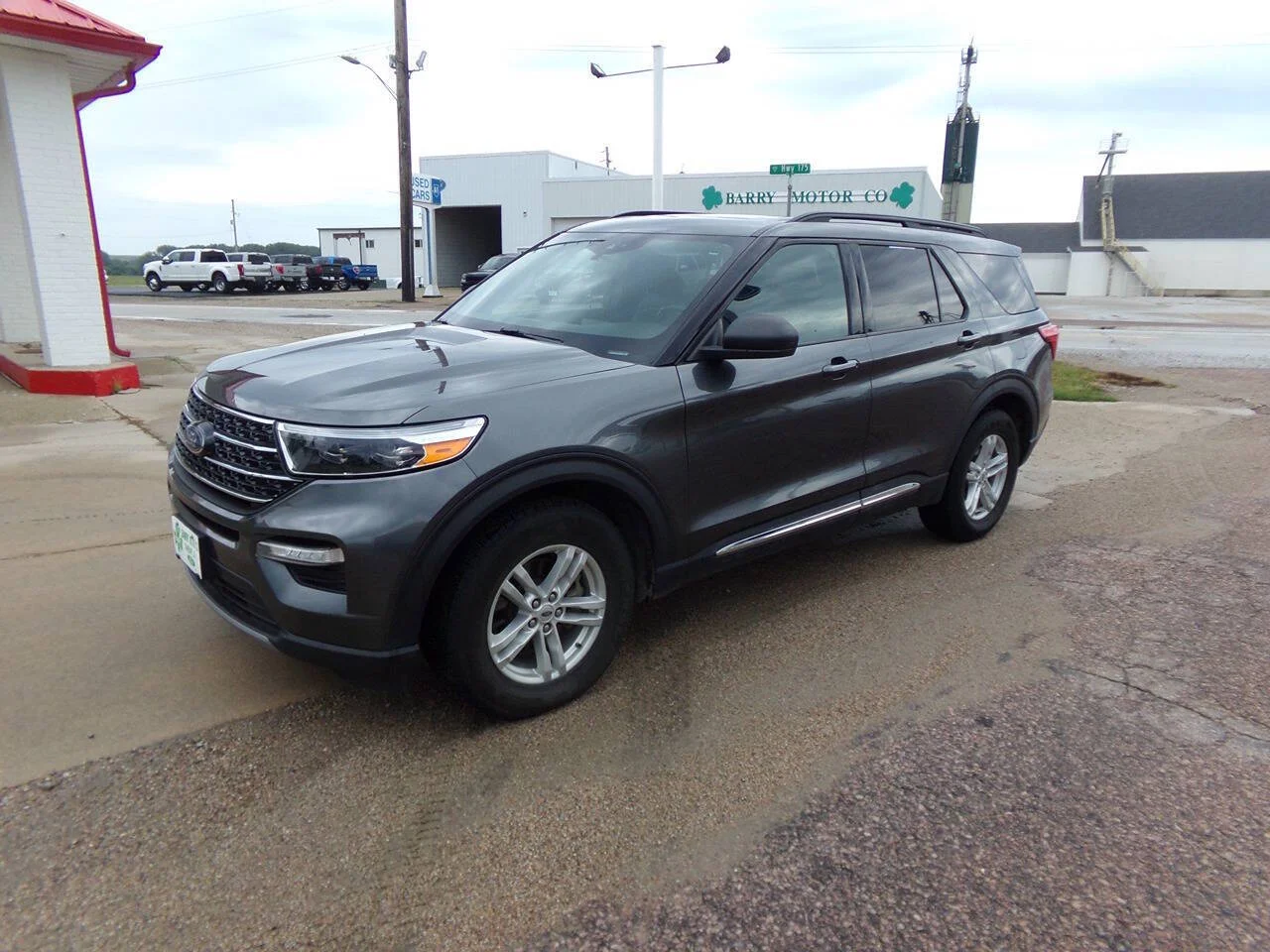 Used 2020 Gray Ford XLT AWD 4dr SUV image 1