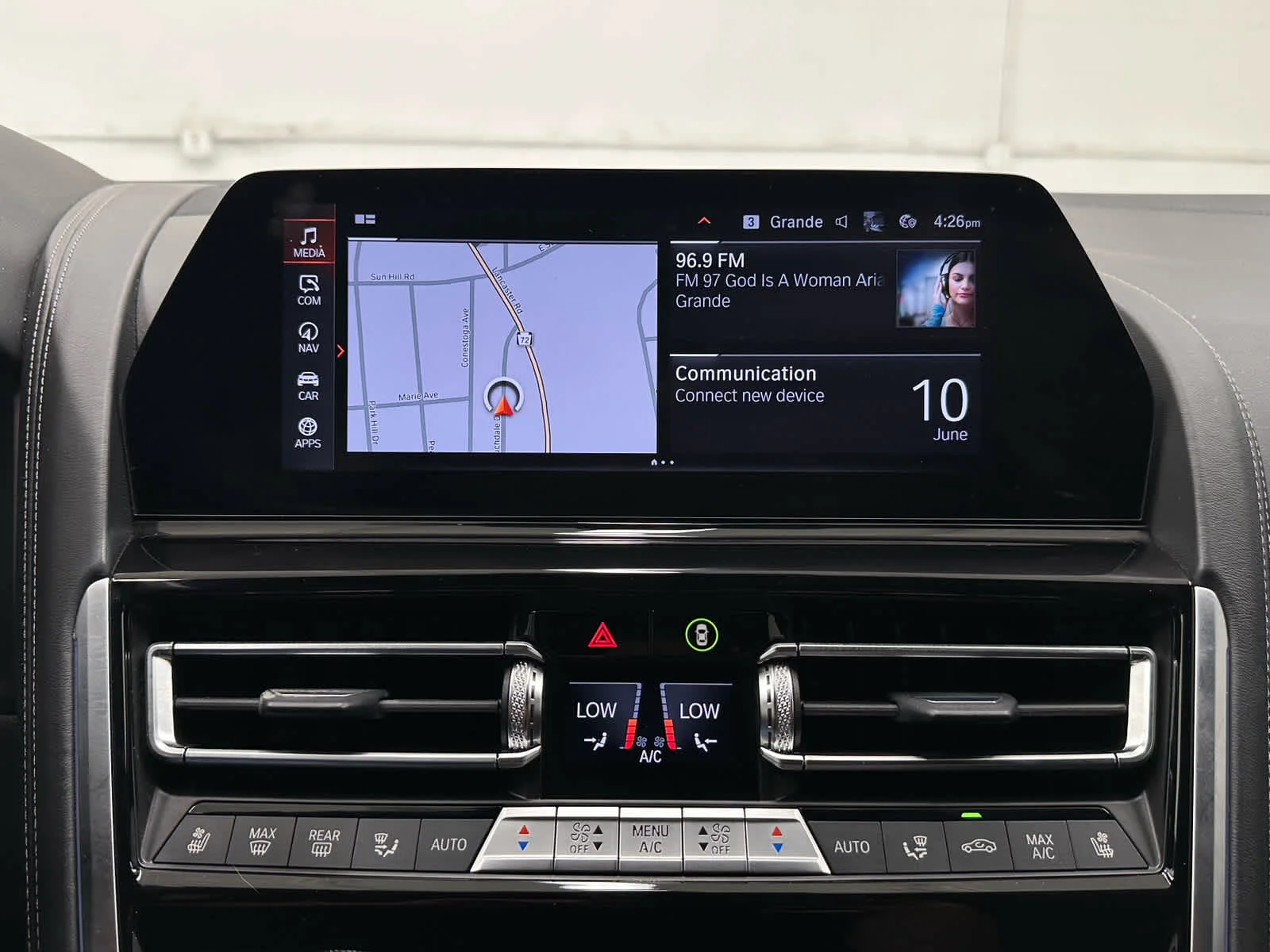 Used 2022 Mineral White Metallic BMW M850i image 31