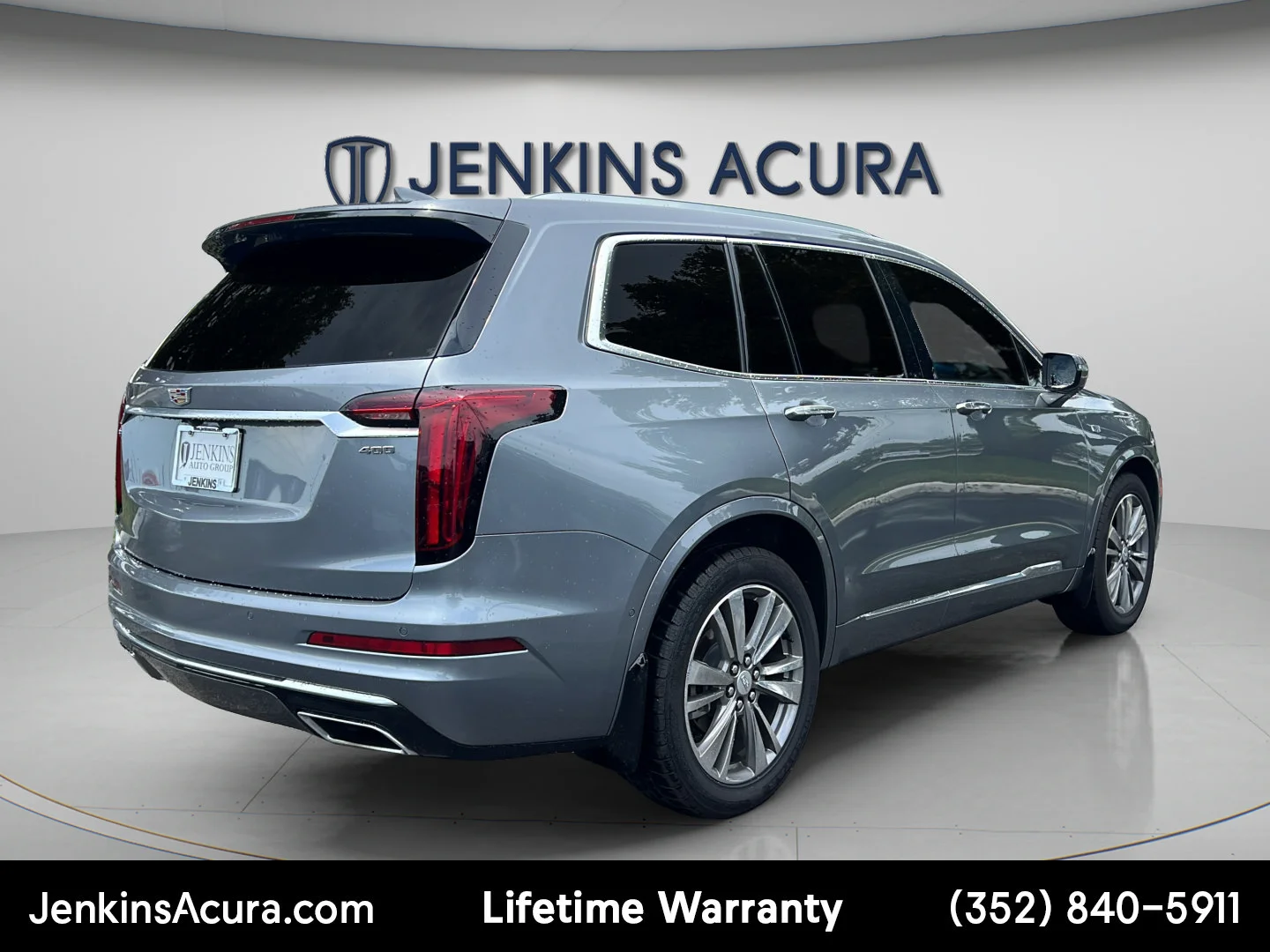 Used 2021 Satin Steel Metallic Cadillac Premium Luxury image 7