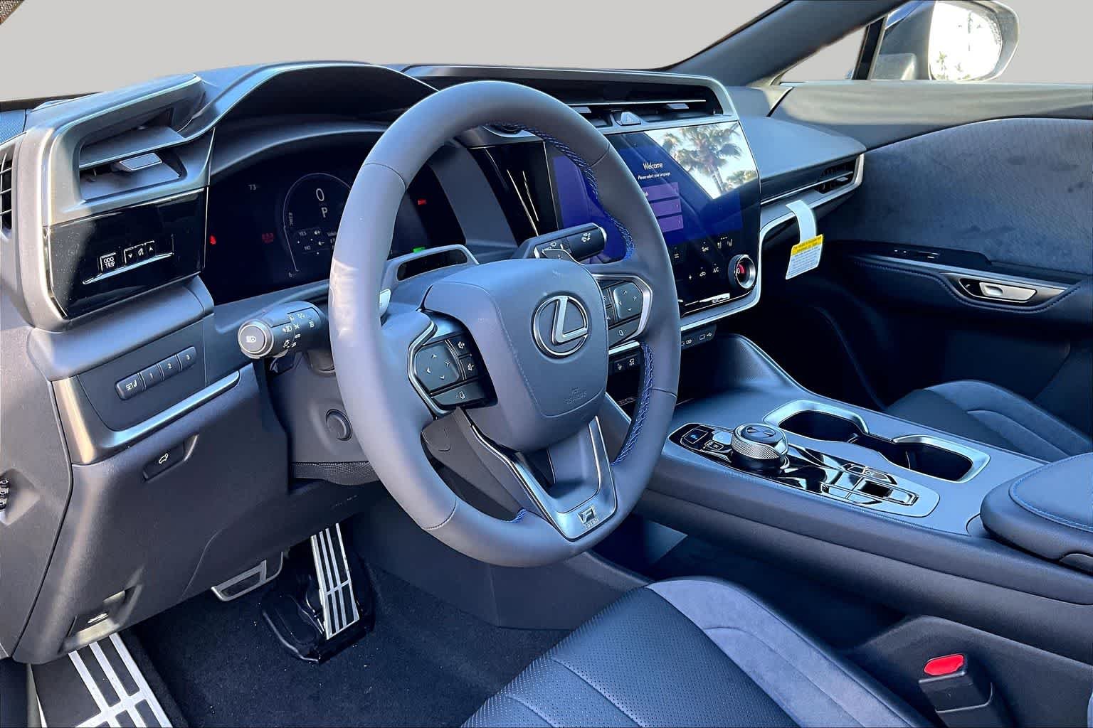 2026 Lexus RZ F SPORT - Photo 10