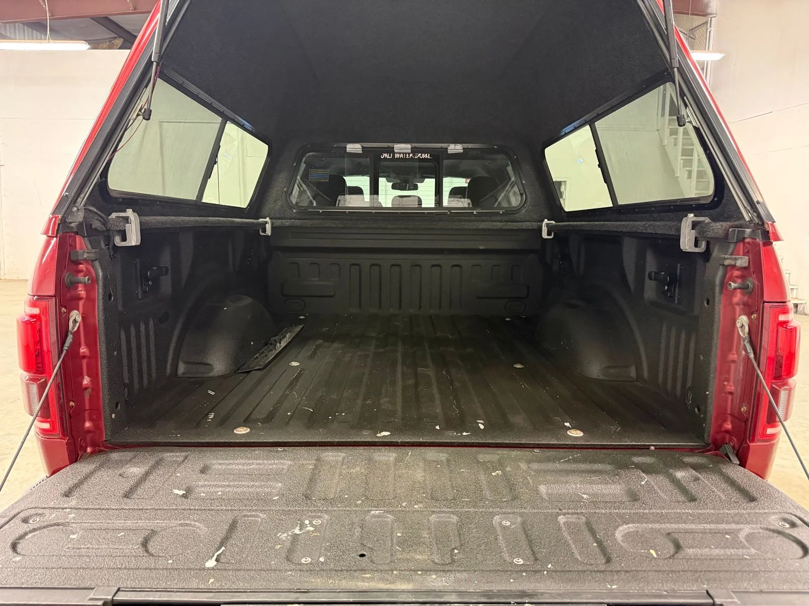 Used 2016 Red Ford Lariat image 7