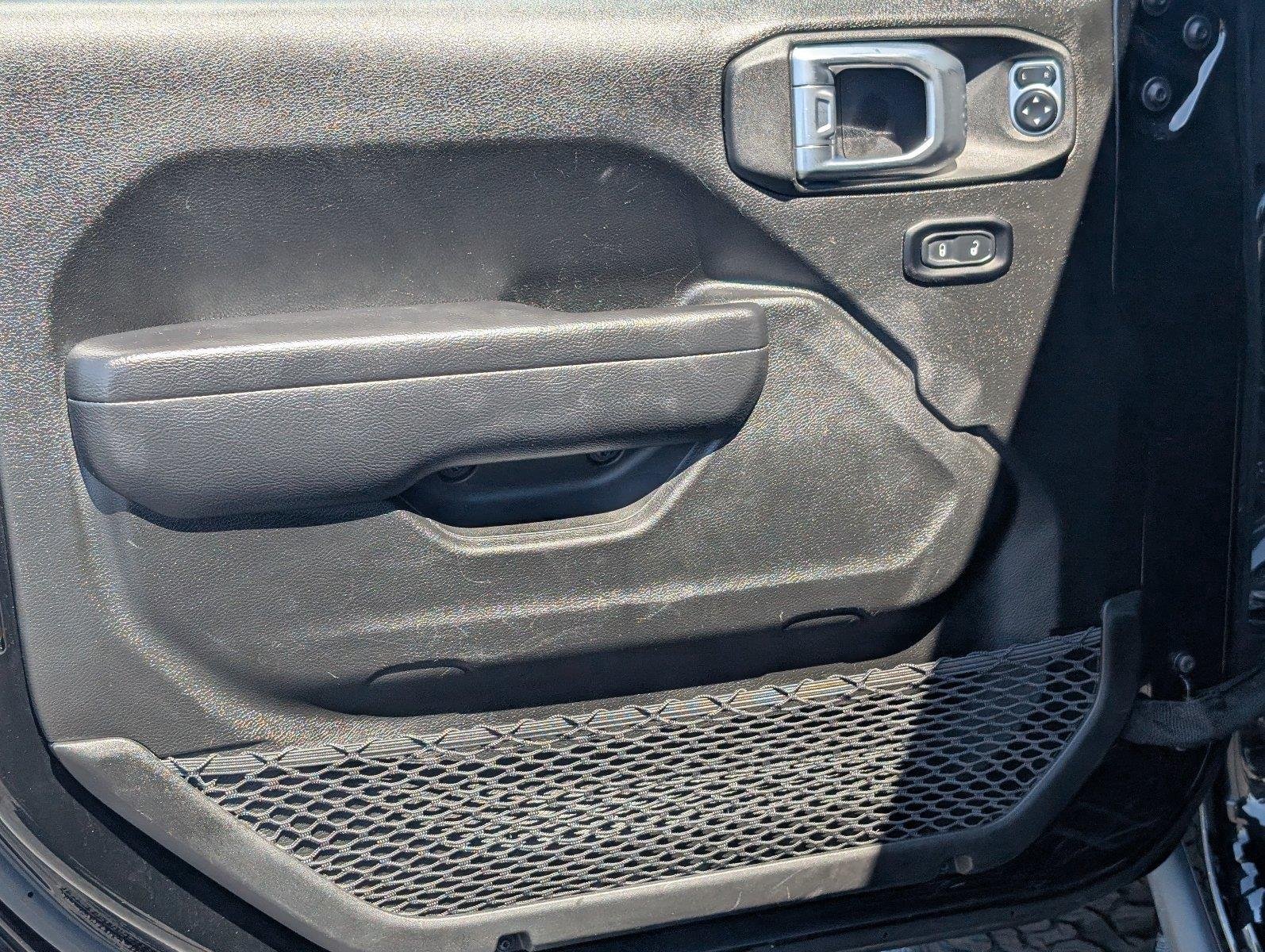 2025 Jeep Wrangler 4-Door Rubicon - Photo 14