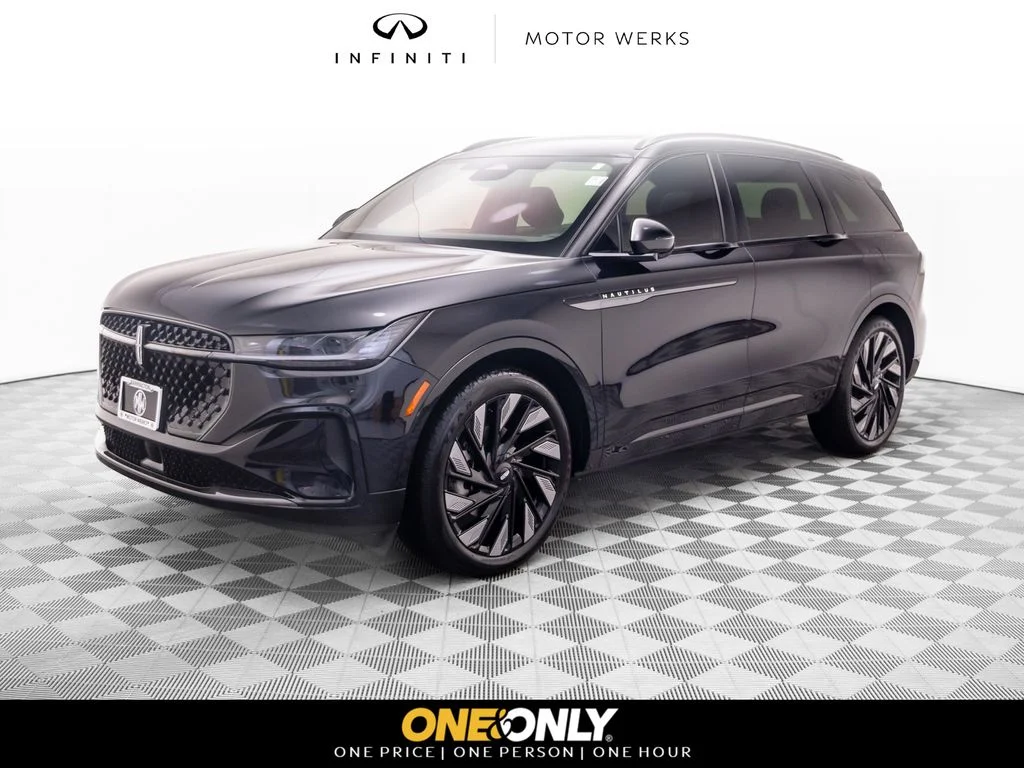 2025 Lincoln Nautilus Reserve AWD's photo