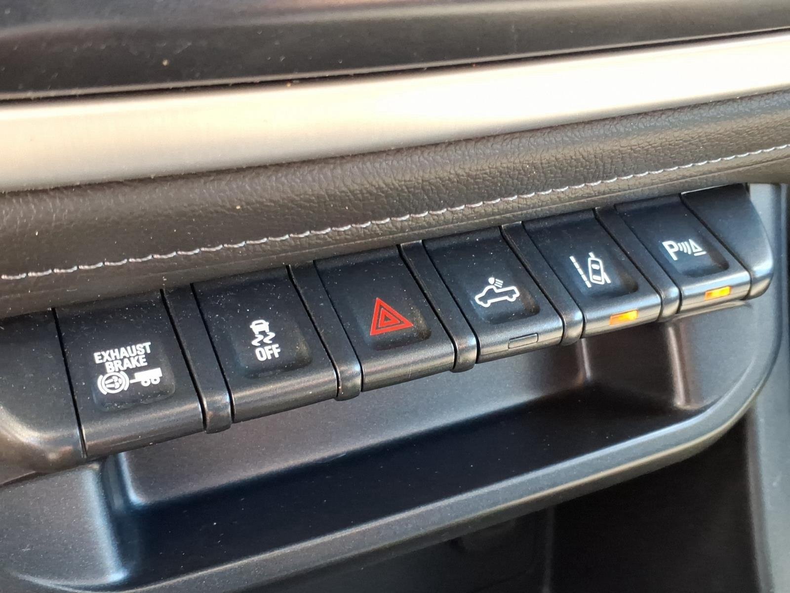Used 2019 Quicksilver Metallic GMC 4WD SLE image 8
