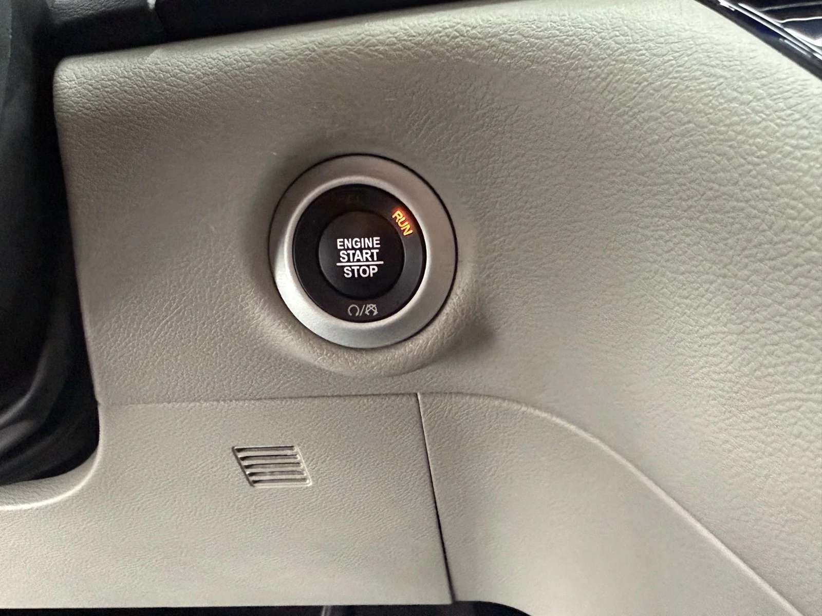 Used 2024 SILVER Chrysler Touring L image 14