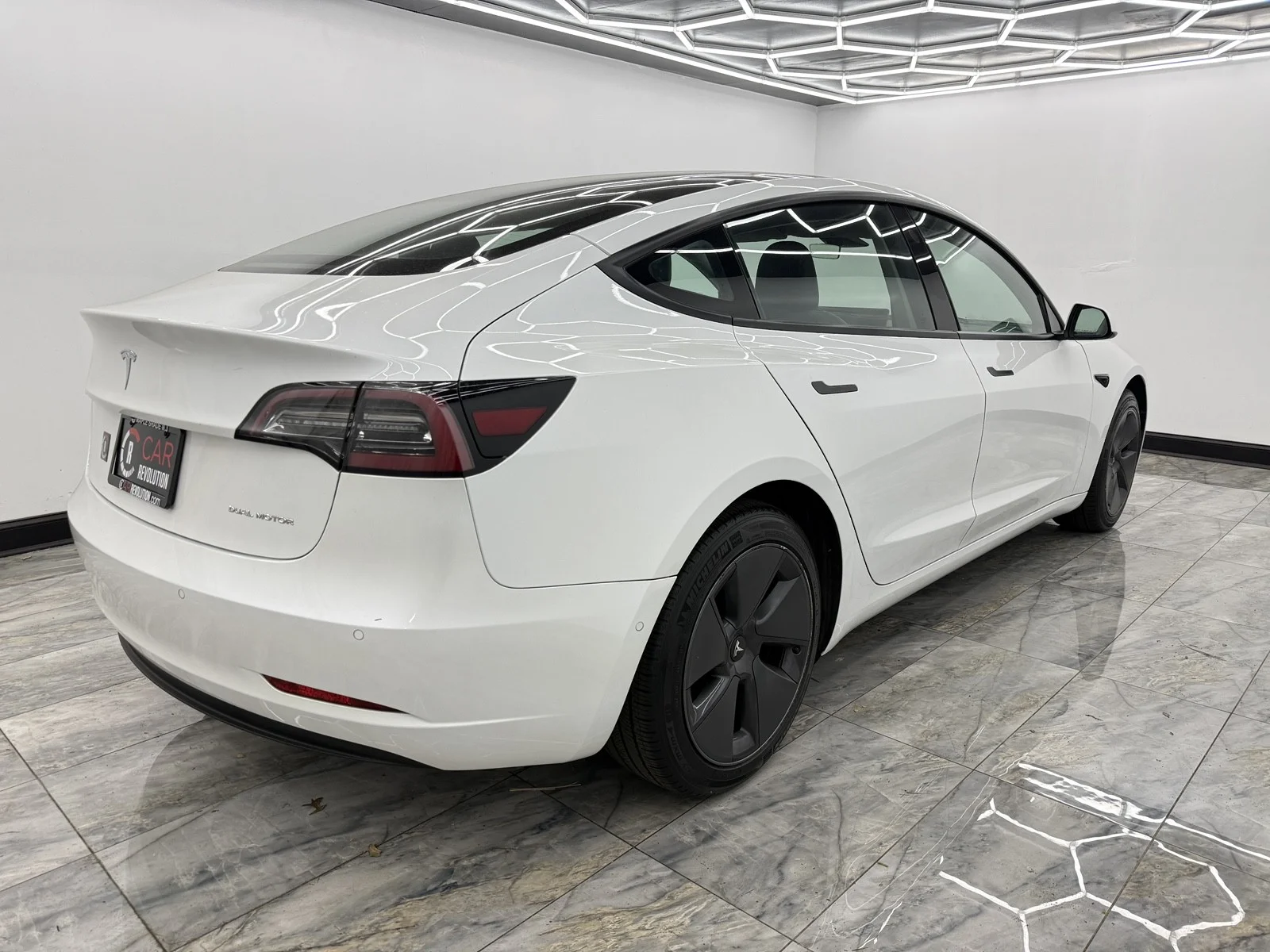Used 2022 Pearl White Multi-Coat Tesla Long Range image 8