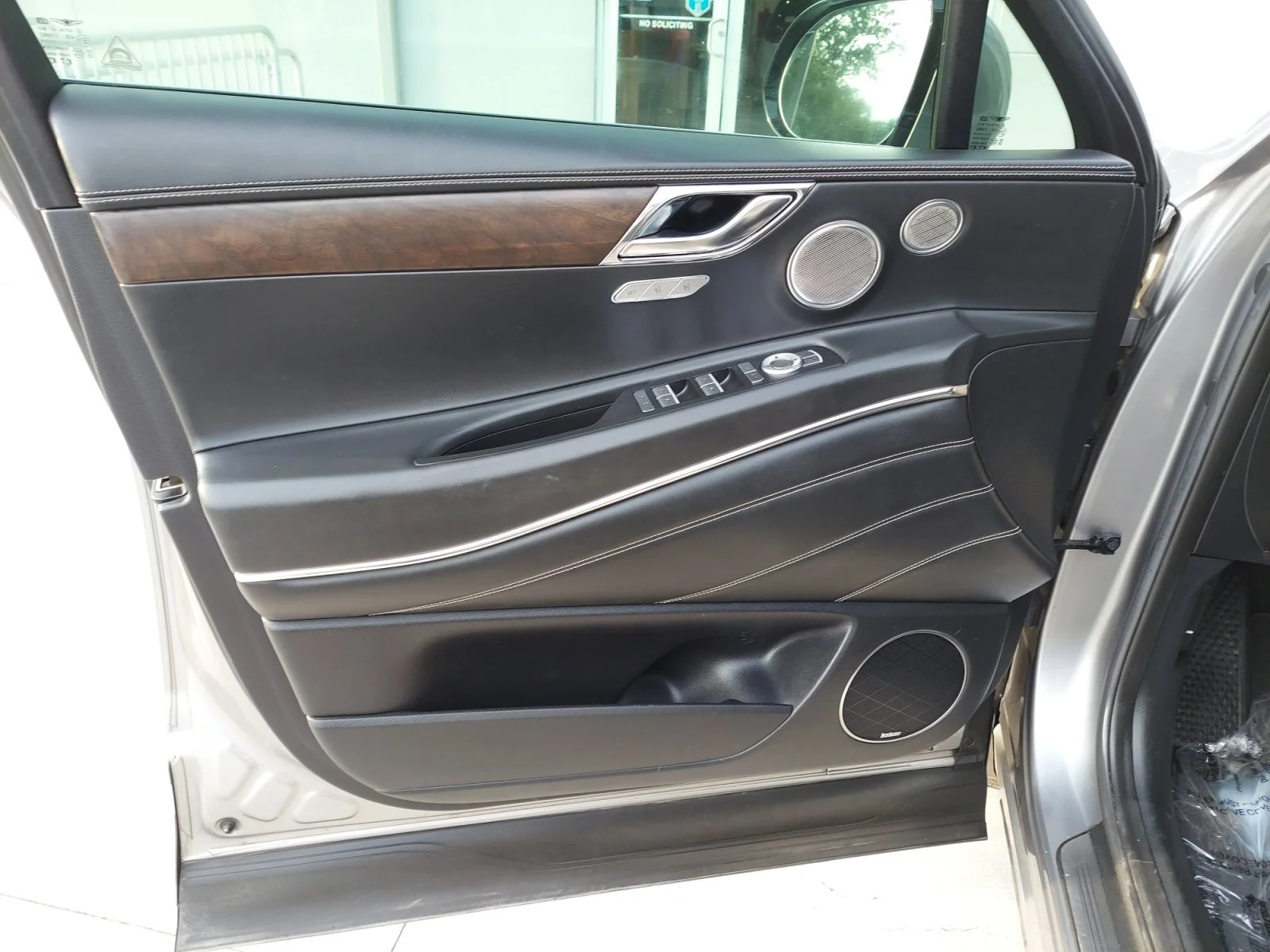 Used 2022 Savile Silver Genesis 2.5T image 27
