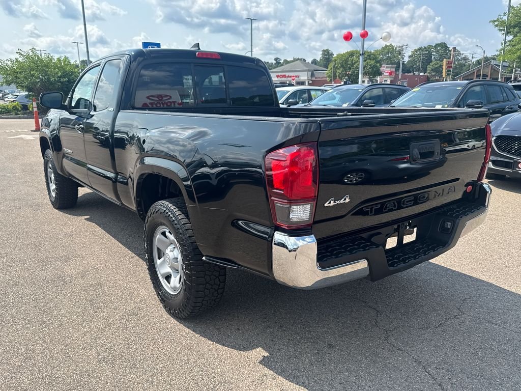 Used 2018 Black Toyota SR5 image 5
