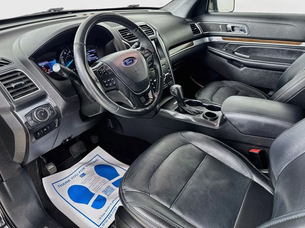 Used 2019 Black Metallic Ford Limited image 11