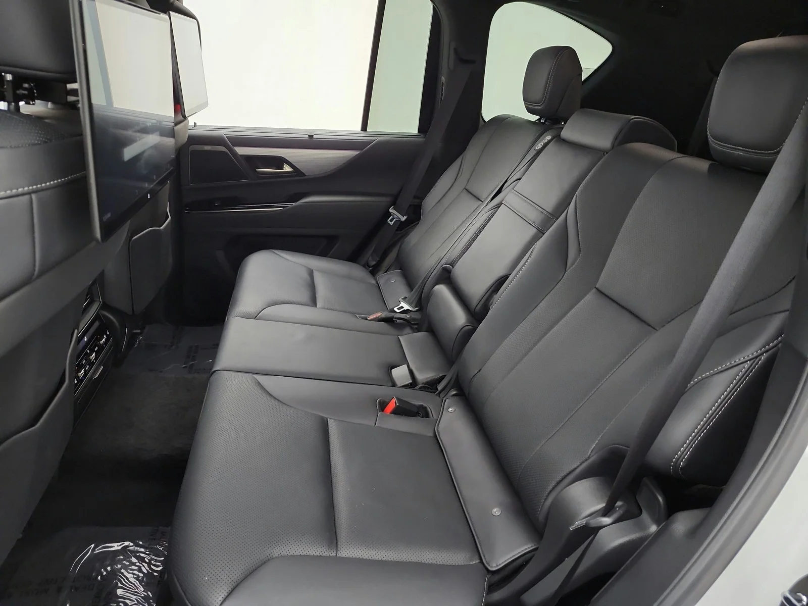 Used 2025 Ultra White Lexus LX 700h F SPORT 4WD image 15