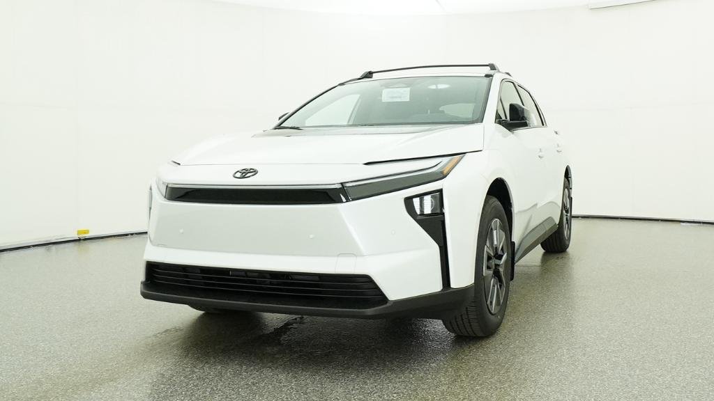 New 2026 Wind Chill Pearl Toyota XLE image 50