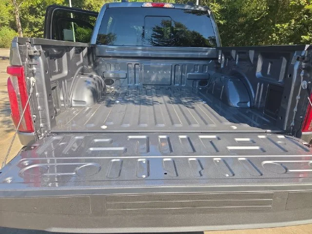 New 2026 Carbonized Gray Metallic Ford XLT image 24