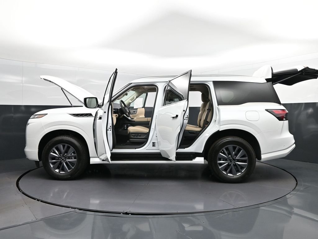 New 2026 RADIANT WHITE INFINITI Pure 2WD image 49