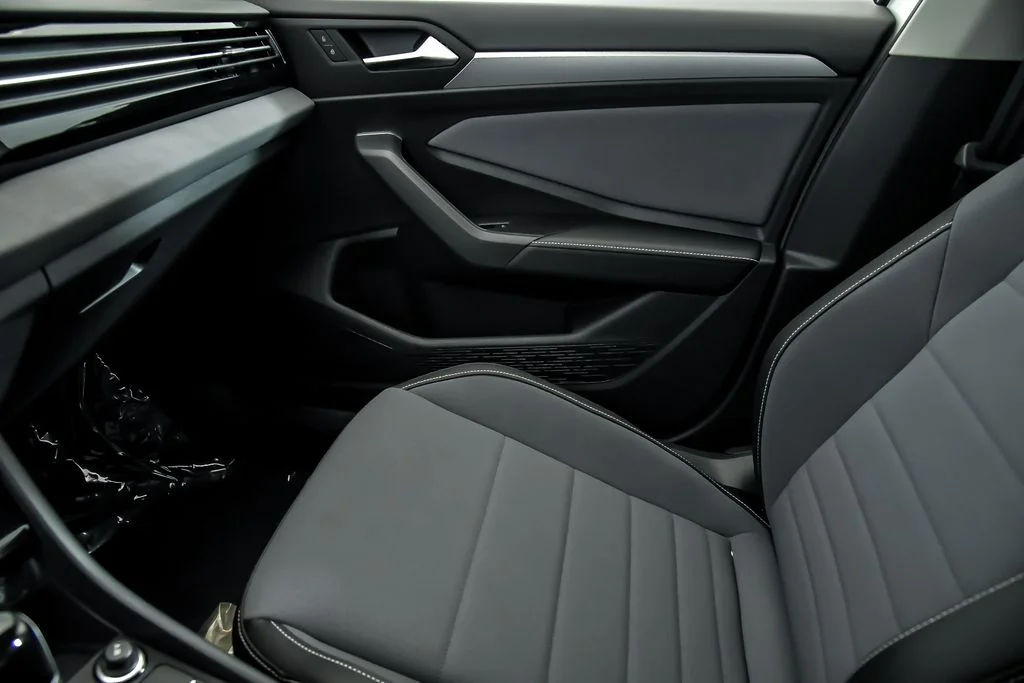 New 2026 Gray Volkswagen 1.5T SE image 16