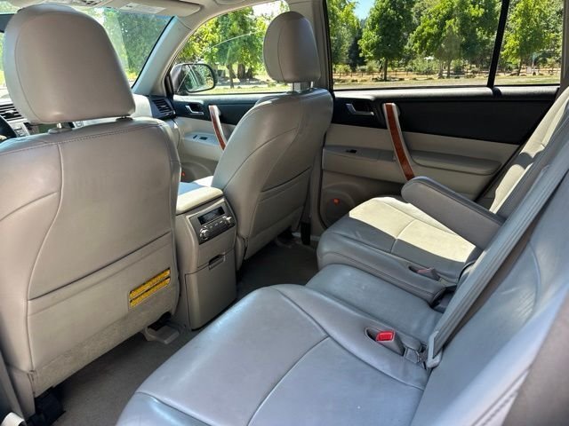 2010 Toyota Highlander Limited - Photo 17