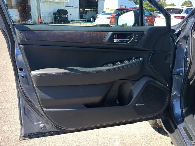 Used 2016 Twilight Blue Metallic Subaru  image 13