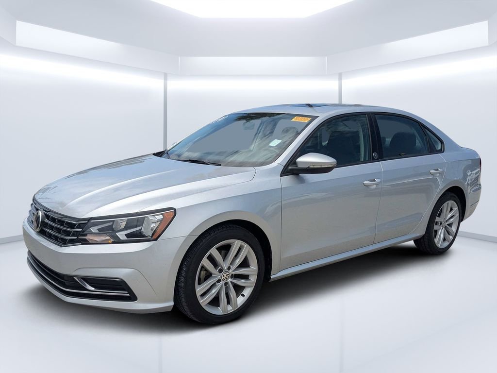 Used 2019 Silver Volkswagen 2.0T Wolfsburg image 7