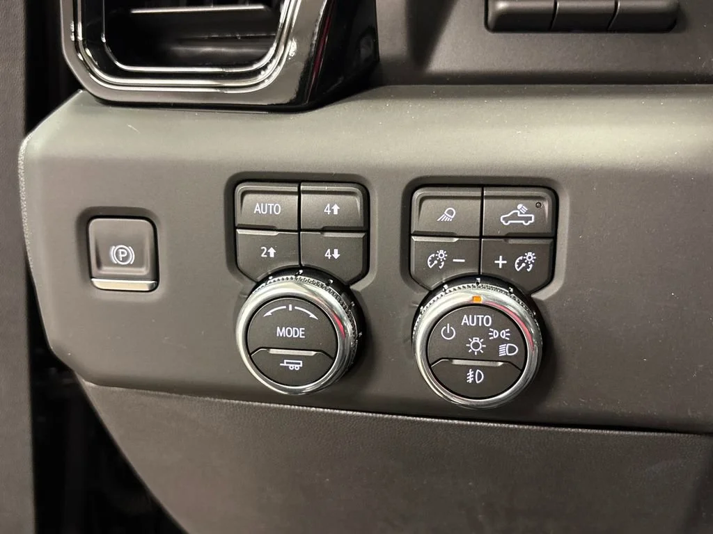 2026 GMC Sierra 1500 AT4X - Photo 31