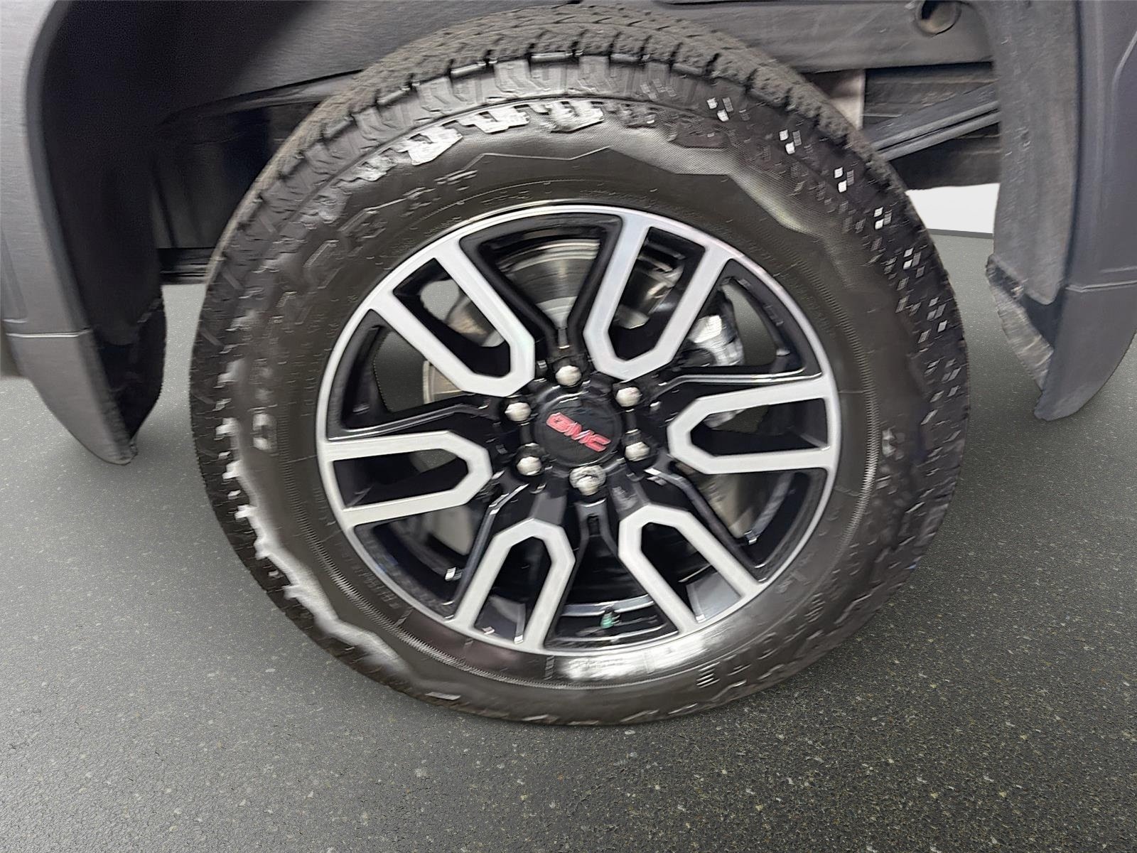 Used 2026 Onyx Black GMC AT4 image 30