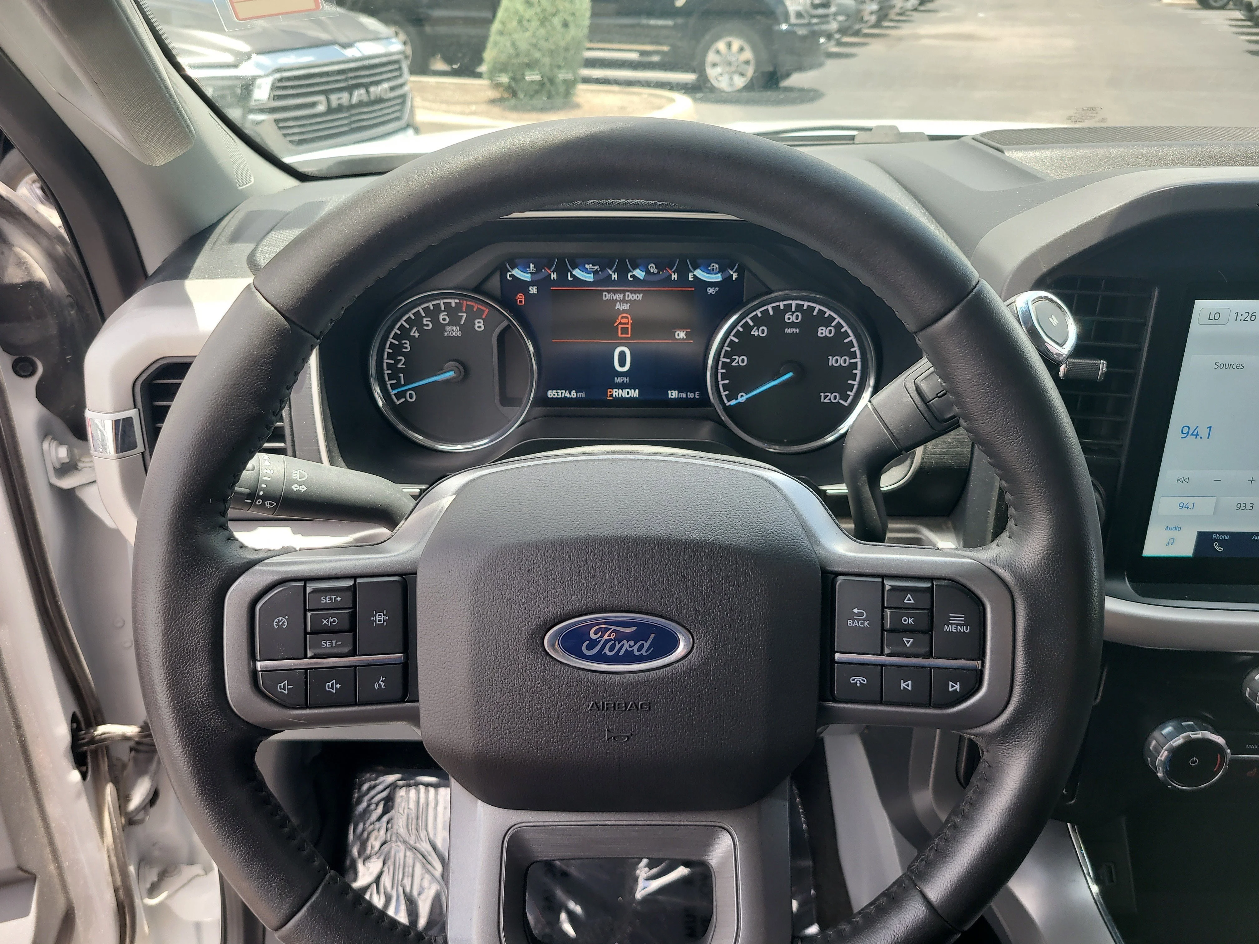 Used 2022 Oxford White Ford XLT image 26