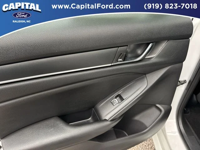 Used 2021 White Honda LX image 17