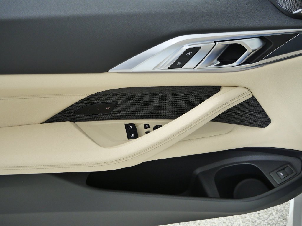 New 2027 Alpine White BMW 430i xDrive image 30