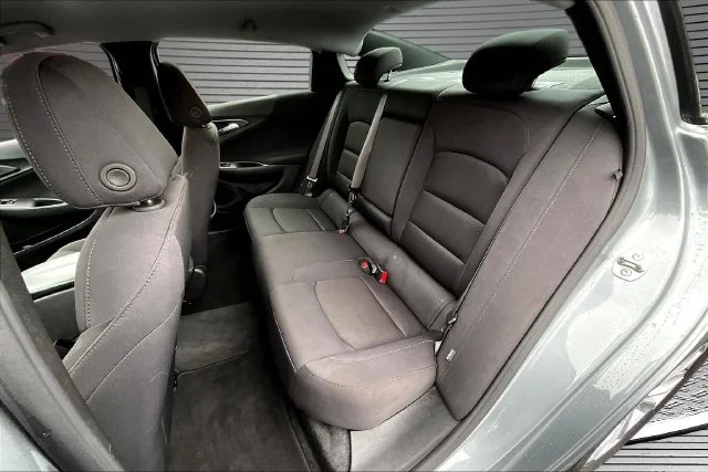 Used 2025 Gray Chevrolet LT image 21