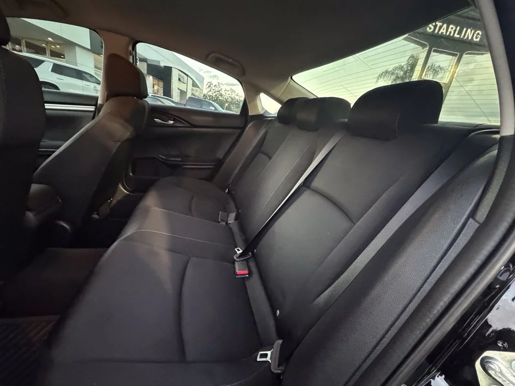 Used 2020  Honda LX image 6