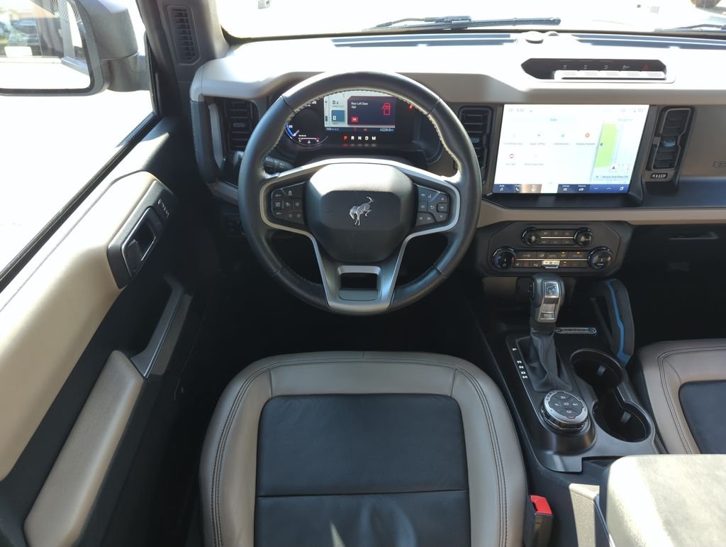 Used 2022 Green Ford Wildtrak image 13
