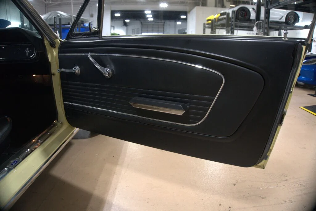 Used 1966 Yellow Ford  image 43