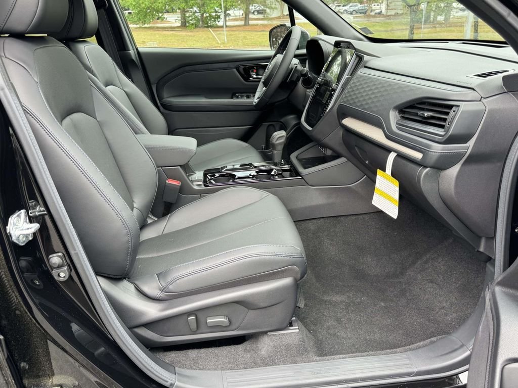 New 2026 CRYSTAL BLACK SILICA Subaru Limited Hybrid image 10