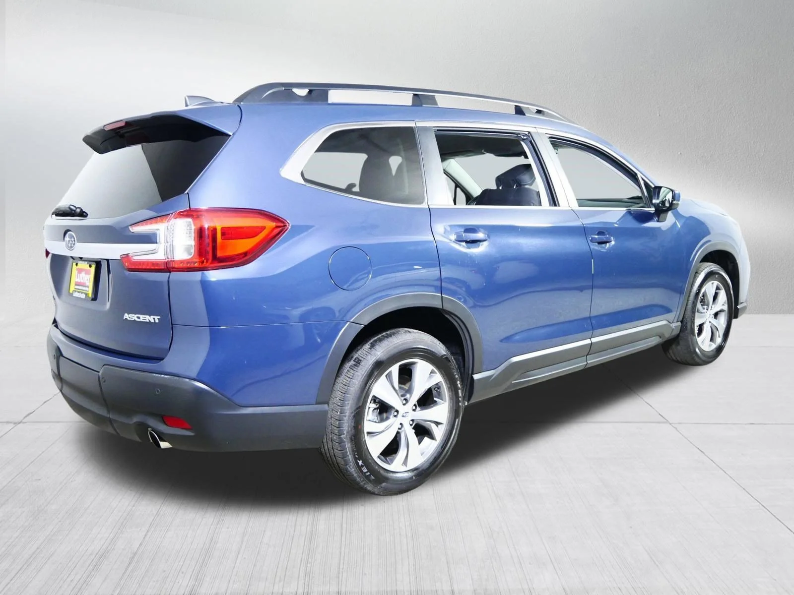 Used 2024 Cosmic Blue Pearl Subaru Premium image 7