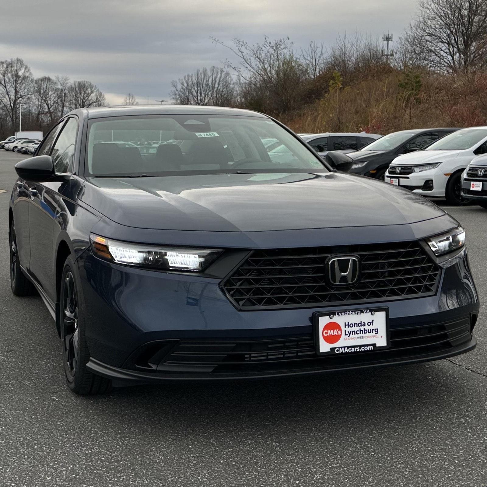 Used 2025 NH-932M/SOLAR SILV Honda SE image 7