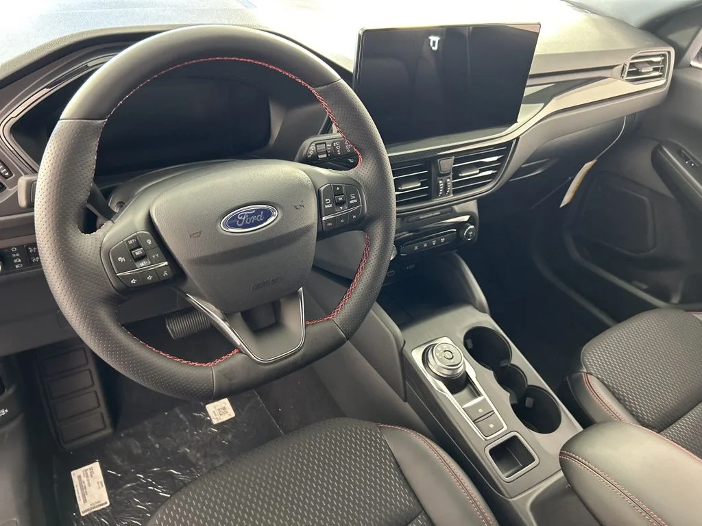 2026 Ford Escape ST-Line - Photo 9