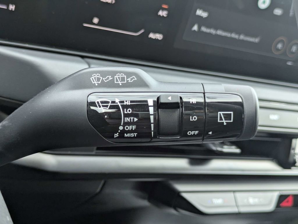 New 2027 Black Jade Green Kia X-Line EX image 32